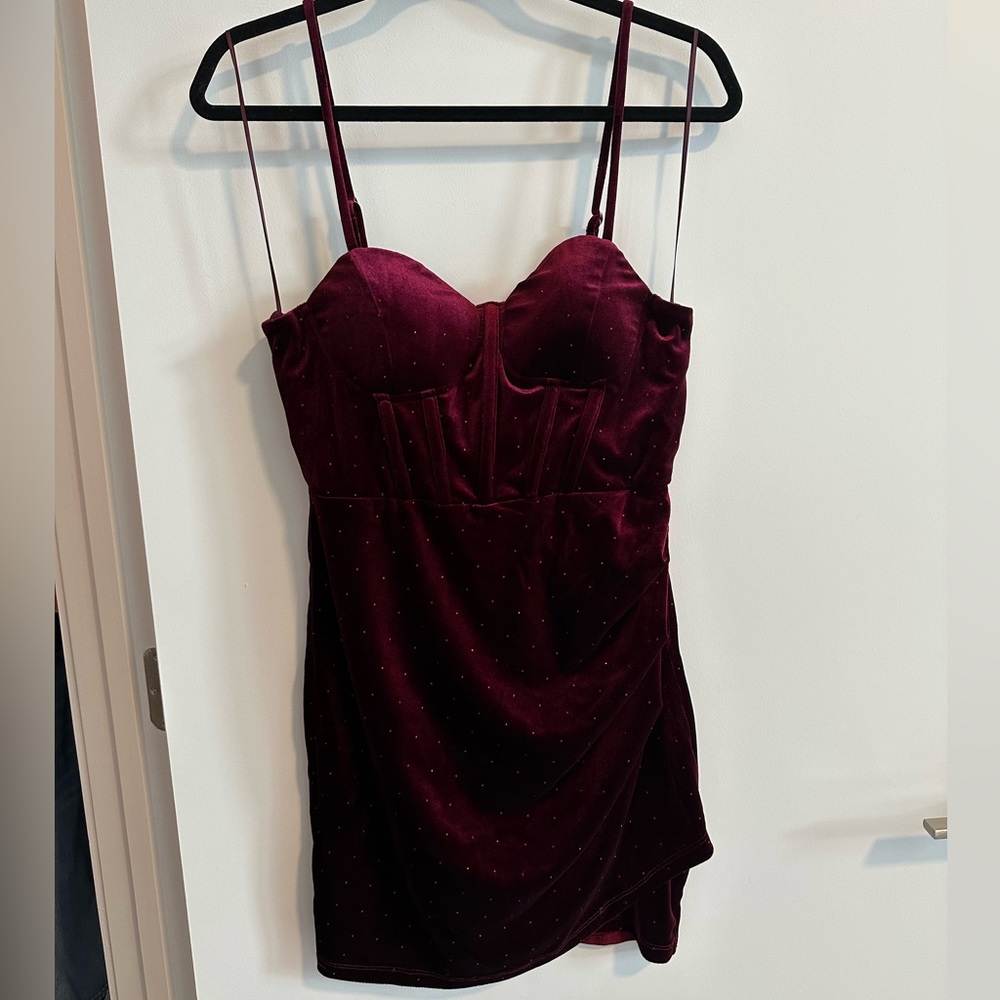 NWT Windsor Velvet Mini Dress Burgundy / Large